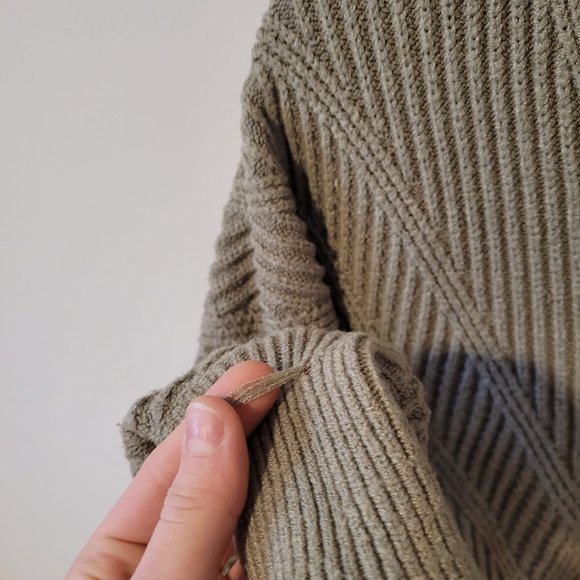 Bubble Soft Sweater - Picture 9 of 9